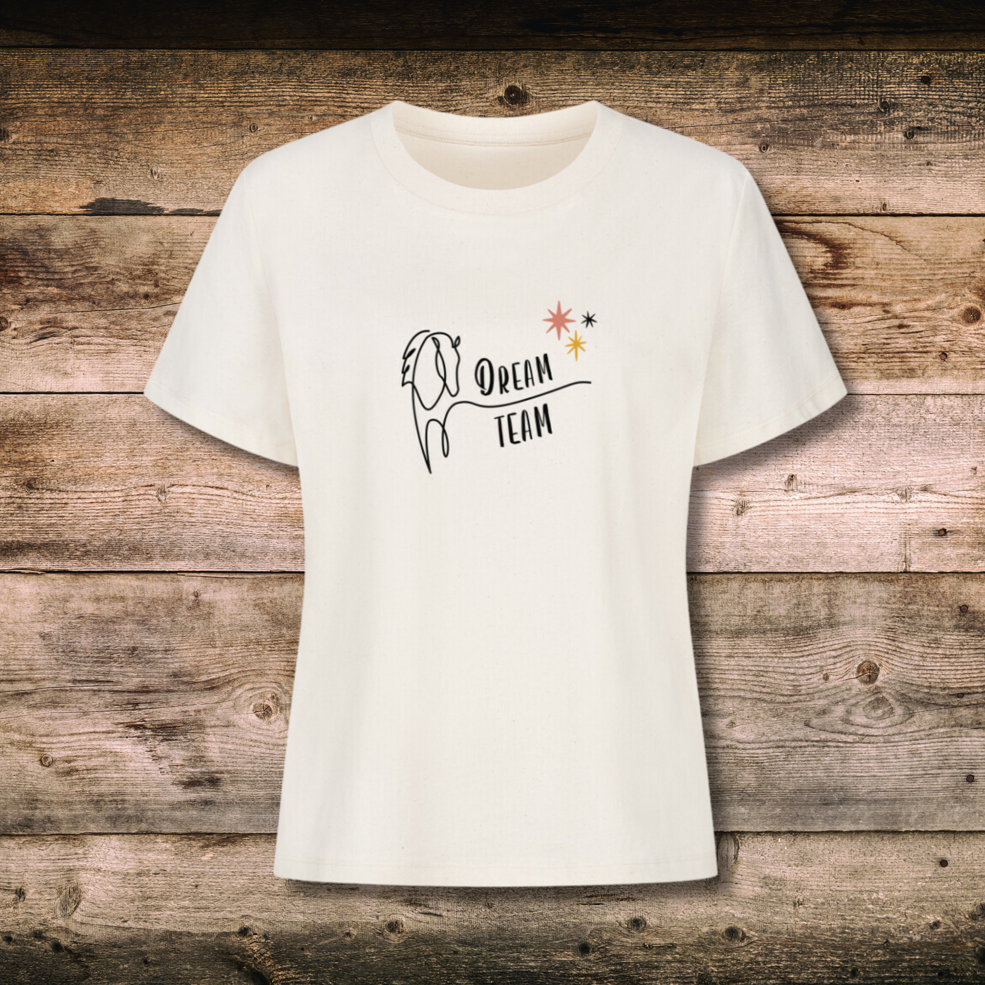 Fitted BIO-Damen-Shirt mit Spruch DREAM TEAM in Natural auf Holz