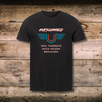 Fitted Herren-BIO-Shirt mit Spruch HELDEN in Schwarz auf Holz