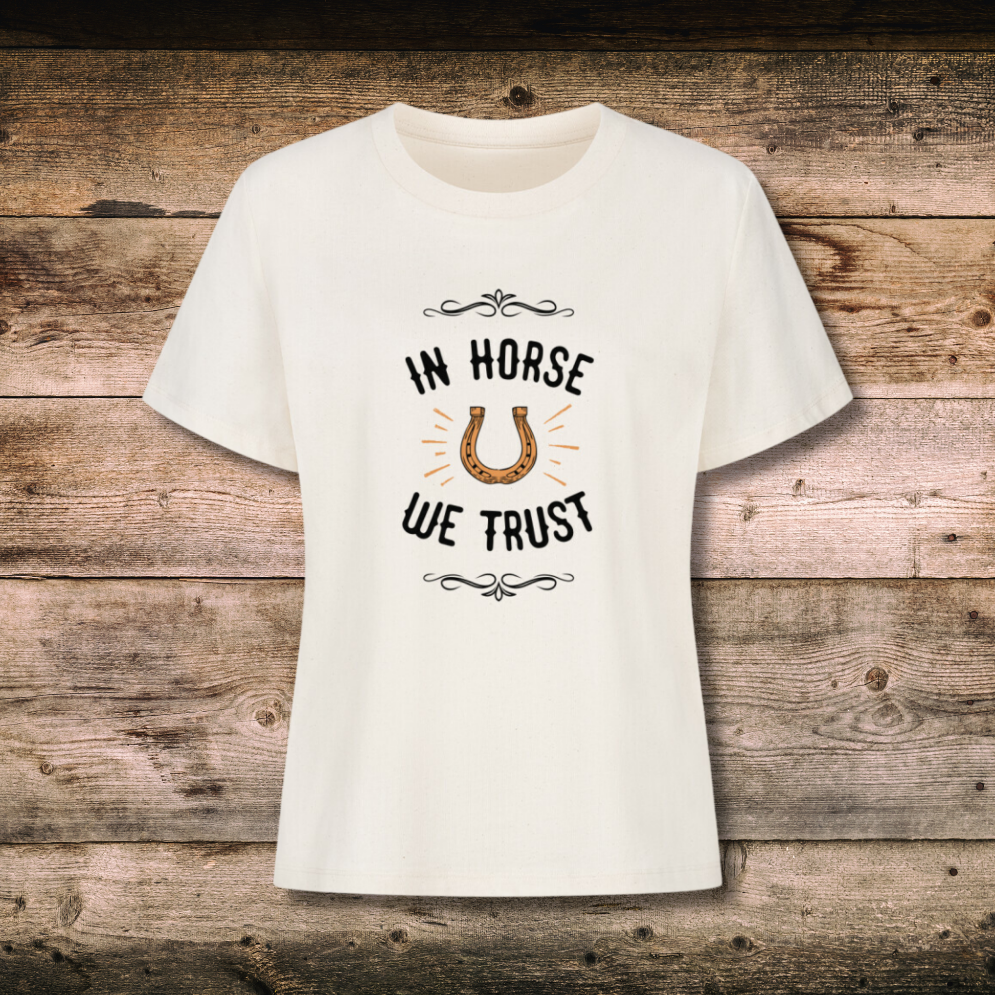 Fitted BIO-Shirt mit Spruch TRUST in Natural auf Holz