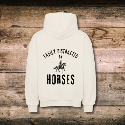 Oversized Damen-Hoodie EASILY DISTRACTED Natural hinten auf Holz