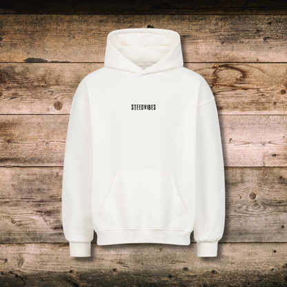 Oversized Damen-Hoodie EASILY DISTRACTED Weiss vorne auf Holz