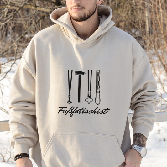 Mockup - Oversized Herren-Hoodie FUSSFETISCHIST in Natural