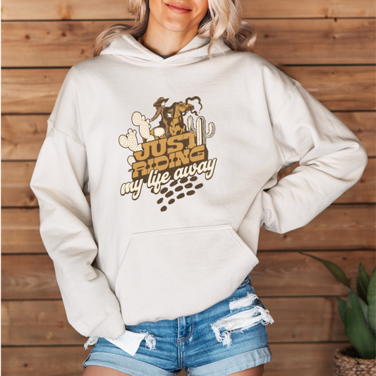 Mockup - Oversized Damen-Hoodie JUST RIDING in Natural