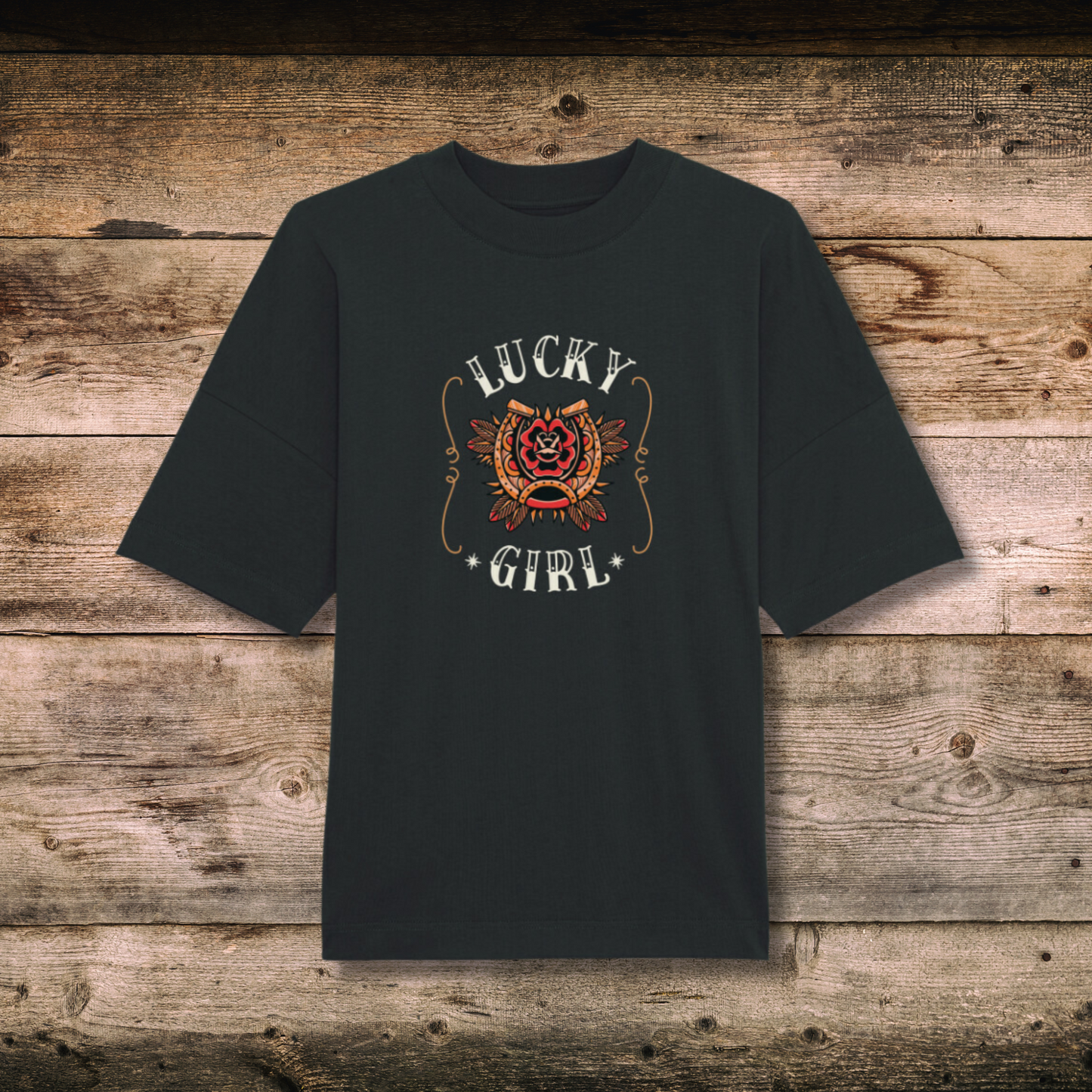 Oversized Damen-Shirt LUCKY GIRL in Schwarz auf Holz
