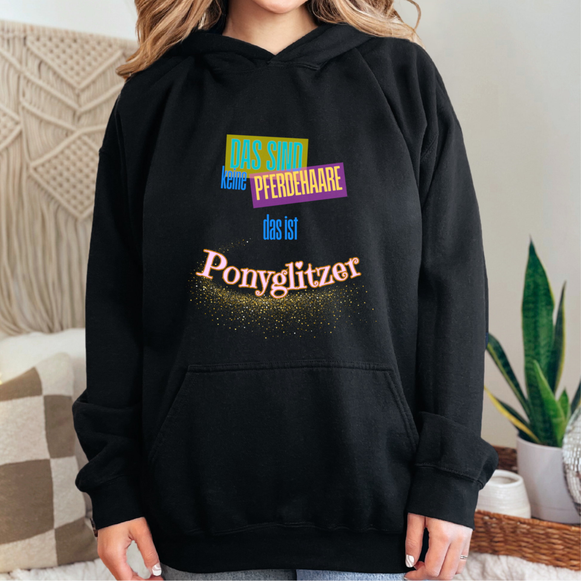 Mockup - Oversized Damen-Hoodie SADDLE UP in Schwarz