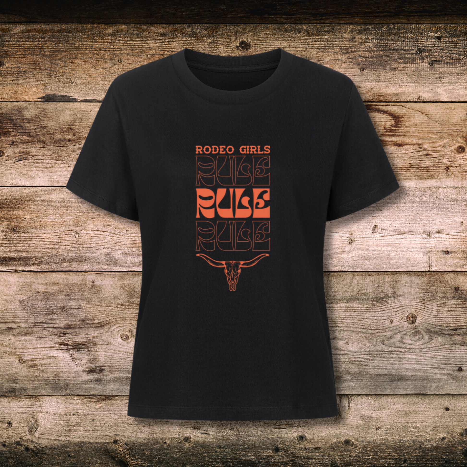 Fitted BIO-Shirt mit Spruch RODEO GIRLS in Schwarz auf Holz