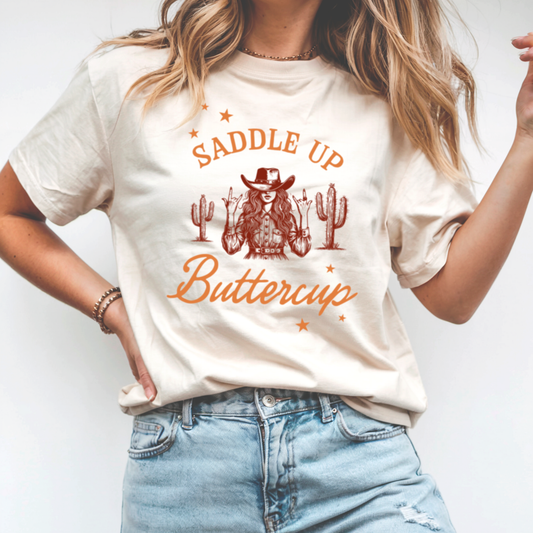 Mockup - Organic Damen-Shirt mit Spruch SADDLE UP BUTTERCUP
