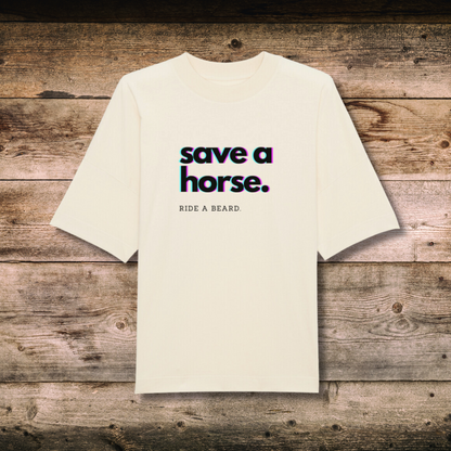 Oversized Damen-Shirt SAVE A HORSE in Natural auf Holz
